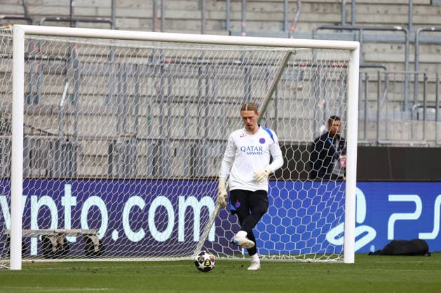May 5, 2026, Munich, Bavaria, Germany: MATVEI SAFONOV of Paris Saint-Germain during the last training session ahead of the UEFA Champions League 2025 26 Semi-final Leg 2 game against Bayern Munich at the Allianz Arena in Munich, Germany. Munich Germany - ZUMAc179 20260505_zep_c179_069 Copyright: xMickaelxChavetx