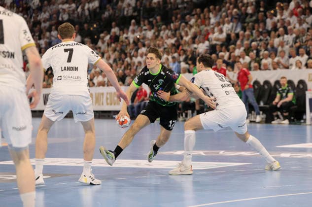 photo Goal throw from Matko Moslavac Nasice against Veron Nacinovic Kiel Handball Men on Tue 05 05 2026 Mens EHF European League , THW Kiel RK Nexe Nasice