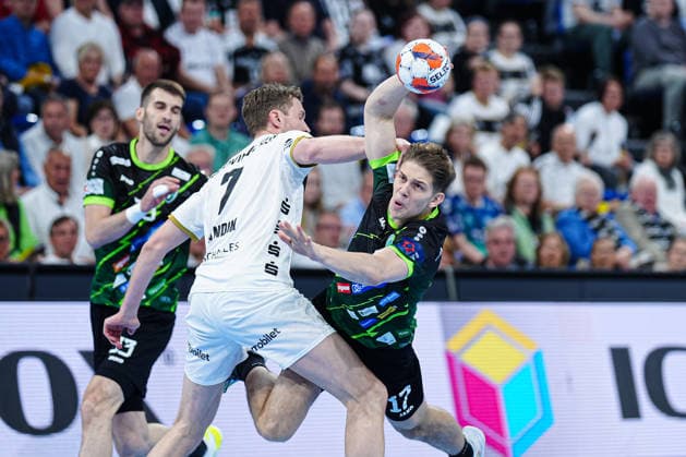 Magnus Landin THW Kiel, 07 , Marko Moslavac RK Nexe, 17 GER, THW Kiel vs RK Nexe, Handball, EHF European League, quarter-finals, second leg, 2025 2026 season, 05 05 2026 GER, THW Kiel vs RK Nexe, Handball, EHF European League, quarter-finals, second leg, 2025 2026 season, 05 05 2026 Kiel Copyright: xEibner-Pressefoto MarcelxvonxFehrnx EP_MFN