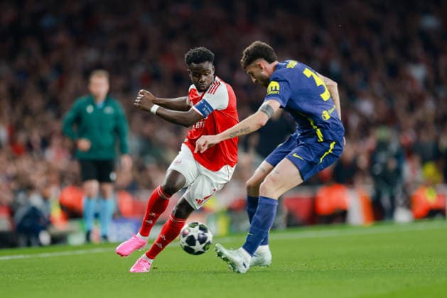 Champions League 2025 26 Semi Final 2nd Leg Arsenal v Atletico Madrid Emirates Stadium 05.05.2026 Bukayo Saka of Arsenal and Matteo Ruggeri of Atletico Madrid Champions League 2025 26 Semi Final 2nd Leg Arsenal v Atletico Madrid Emirates Stadium 05.05.2026 Photograph By Marc Aspland The Times  Copyright: xMarcxAsplandx NINTCHDBPICT001078542813