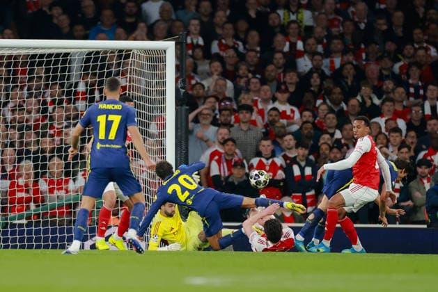 Champions League 2025 26 Semi Final 2nd Leg Arsenal v Atletico Madrid Emirates Stadium 05.05.2026 Giuliano Simeone of Atletico Madrid tackled in the box by Declan Rice of Arsenal Champions League 2025 26 Semi Final 2nd Leg Arsenal v Atletico Madrid Emirates Stadium 05.05.2026 Photograph By Marc Aspland The Times  Copyright: xMarcxAsplandx NINTCHDBPICT001078543626