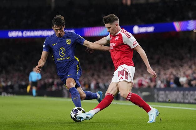 Arsenal FC v Atletico de Madrid - UEFA Champions League LONDON, UNITED KINGDOM - MAY 5: Viktor Gyokeres centre-forward of Arsenal and Sweden and Robin Le Normand centre-back of Atletico de Madrid and Spain compete for the ball during the UEFA Champions League 2025 26 Semi Final Second Leg match between Arsenal FC and Atletico de Madrid at Arsenal Stadium on May 5, 2026 in London, United Kingdom. Jose Hernandez Anadolu London United Kingdom. Editorial use only. Please get in touch for any other usage.  Copyright: x2026xAnadoluxJosexHernandezx