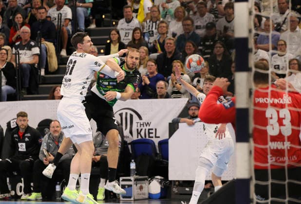 photo Goal throw from Luka Moslavac Nasice against Hendrik Pekeler Kiel Handball Men on Tue 05 05 2026 Mens EHF European League , THW Kiel RK Nexe Nasice
