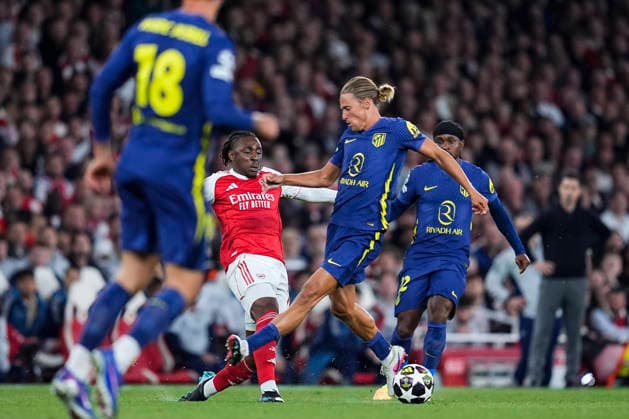 May 5, 2026, London, London, England: Eberechi Eze of Arsenal FC and Marcos Llorente of Atletico de Madrid compete for the ball during the UEFA Champions League 2025 26 Semi Final Second Leg match between Arsenal FC and Atletico de Madrid at Emirates Stadium on May 05, 2026, in London, England. Arsenal FC V Atletico De Madrid - UEFA Champions League 2025 26 Semi Final Second Leg  - ZUMAa181 20260505_zaa_a181_069 Copyright: xDennisxAgyemanx