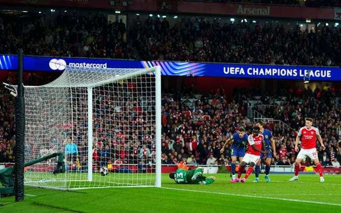 Bukayo Saka of Arsenal scores the opening goal Arsenal v Atletico Madrid, UEFA Champions League, Semi Final, Second Leg, Football, Emirates Stadium, London, UK - 05 May 2026London Emirates Stadium United Kingdom EDITORIAL USE ONLY No use with unauthorised audio, video, data, fixture lists, club league logos or live services. Online in-match use limited to 120 images, no video emulation. No use in betting, games or single club league player publications.  Copyright: xJavierxGarcia Shutterstockx 16859995x