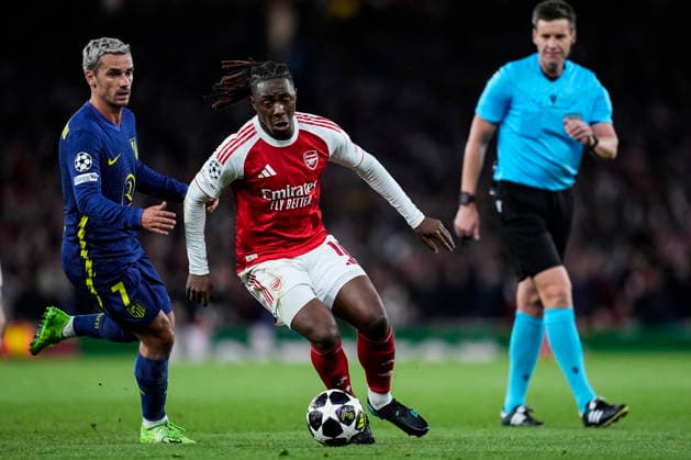 May 5, 2026, London, London, England: Eberechi Eze of Arsenal FC and Antoine Griezmann of Atletico de Madrid in action during the UEFA Champions League 2025 26 Semi Final Second Leg match between Arsenal FC and Atletico de Madrid at Emirates Stadium on May 05, 2026, in London, England. Arsenal FC V Atletico De Madrid - UEFA Champions League 2025 26 Semi Final Second Leg  - ZUMAa181 20260505_zaa_a181_122 Copyright: xDennisxAgyemanx