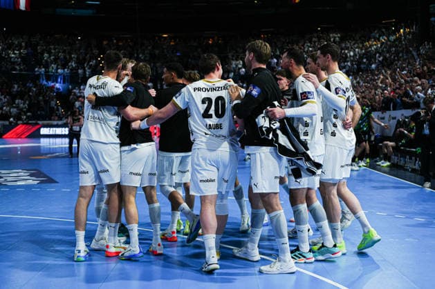 THW Kiel jubilant after victory end of match GER, THW Kiel vs RK Nexe, Handball, EHF European League, Quarter-final, second leg, 2025 2026 season, 05 05 2026 GER, THW Kiel vs RK Nexe, Handball, EHF European League, Quarter-final, second leg, 2025 2026 season, 05 05 2026 Kiel Copyright: xEibner-Pressefoto MarcelxvonxFehrnx EP_MFN