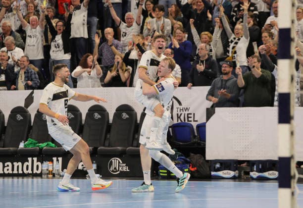 photo cheering after the final whistle by the players from Kiel , happy with Lukas ZERBE Kiel and left Harald Reinkind Handball Men on Tue 05 05 2026 Mens EHF European League , THW Kiel RK Nexe Nasice