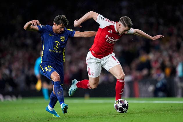 May 5, 2026, London, London, England: Viktor Gyokeres of Arsenal FC and Robin Le Normand of Atletico de Madrid in action during the UEFA Champions League 2025 26 Semi Final Second Leg match between Arsenal FC and Atletico de Madrid at Emirates Stadium on May 05, 2026, in London, England. London England - ZUMAa181 20260505_zaa_a181_096 Copyright: xDennisxAgyemanx