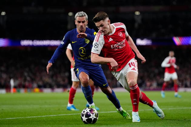 Arsenal FC v Atletico de Madrid - UEFA Champions League 2025 26 Semi Final Second Leg Viktor Gyokeres centre-forward of Arsenal and Sweden and Antoine Griezmann second striker of Atletico de Madrid and France compete for the ball during the UEFA Champions League 2025 26 Semi Final Second Leg match between Arsenal FC and Atletico de Madrid at Arsenal Stadium on May 5, 2026 in London, England. London England United Kingdom  Copyright: xJosexBretonx originalFilename:bretonhernandez-arsenalf260505_npIvh.jpg