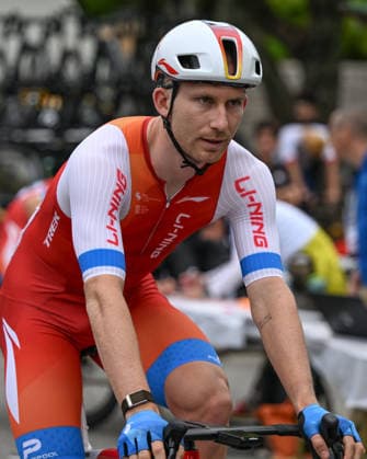 James Gardner Wins The 2026 Wakayama Castle Criterium WAKAYAMA, JAPAN - MAY 6: Cameron Scott of Hengxiang Cycling Team warms up ahead of the Wakayama Castle Criterium, the pre-event of the 26th Tour de Kumano, on May 6, 2026, in Wakayama City, Wakayama Prefecture, Japan. Wakayama Japan  Copyright: xArturxWidakx originalFilename:widak-jamesgar260506_npYAP.jpg