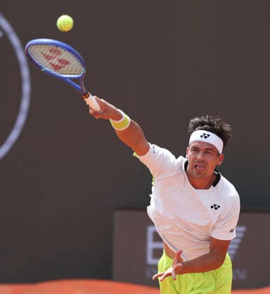 (260506) -- ROME, May 6, 2026 -- Daniel Altmaier serves during the men s singles first round match between Zhang Zhizhen of China and Daniel Altmaier of Germany at the ATP, Tennis Herren Italian Open in Rome, Italy, May 6, 2026. ) (SP)ITALY-ROME-TENNIS-ATP-ITALIAN OPEN-ZHANG ZHIZHEN VS DANIEL ALTMAIER LixJing 