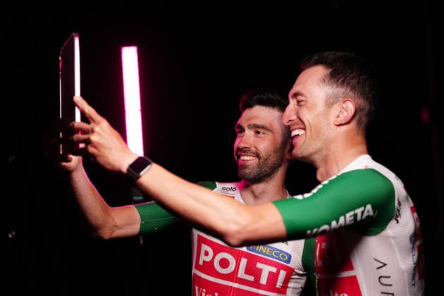 Riders during the teams presentation ahead of the Giro d™Italia cycling race in Burgas. The race starts on Friday, May 8, with the first stage over 160 km, from Nessebar to Burgas, Bulgaria - Wednesday, May 6, 2026. - cycling.  Copyright: xMassimoxPaolonex xLaPressex