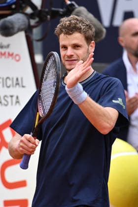 Yannick Hanfmann of Germany in action against Hubert Hurkacz of Poland during the Internazionali BNL d Italia Day Two at Foro Italico on May 6, 2026 in Rome, Italy.  Copyright: xDomenicoxCippitelli IPAxSportx xipa-agency.netx xx IPA_74471730 IPA_Agency_IPA74471730