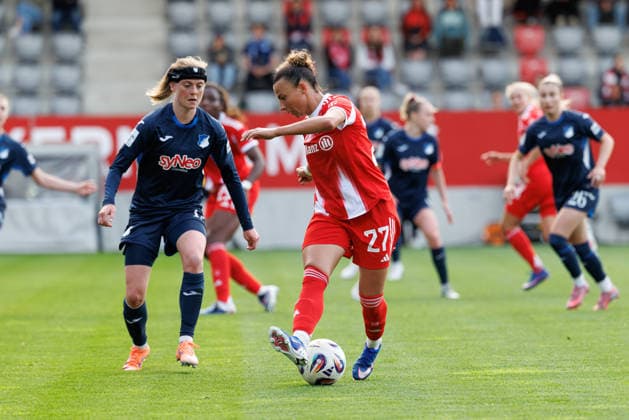 Arianna Caruso 27, FC Bayern Munich and Wielle Douma 13, TSG 1899 Hoffenheim at the match between FC Bayern Munich v TSG 1899 Hoffenheim, Football, Women, Google Pixel Women Bundesliga, 2025 2026, 24 Matchday on 06 05 2026 in Munich, FC Bayern Campus DFL and DFB regulations prohibit any use of photographs as image sequences and or quasi video Bayern Germany