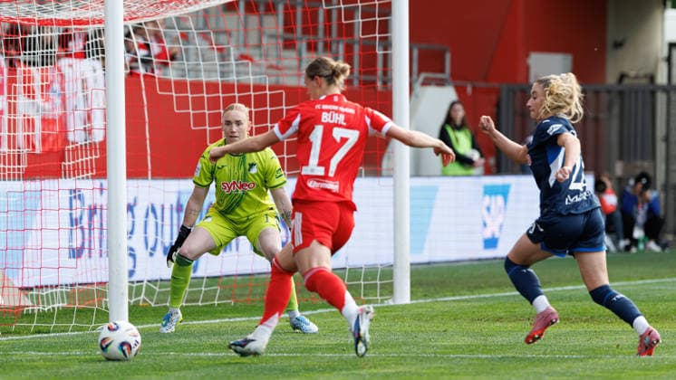 Klara Bühl 17, FC Bayern Munich and Laura Dick 1, TSG 1899 Hoffenheim at the match between FC Bayern Munich v TSG 1899 Hoffenheim, Football, Women, Google Pixel Women Bundesliga, 2025 2026, 24 Matchday on 06 05 2026 in Munich, FC Bayern Campus DFL and DFB regulations prohibit any use of photographs as image sequences and or quasi video Bayern Germany