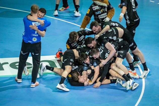 Handball Berlin 06 05 2026 Season 2025 2026 Champions League Champions League Men, Men Quarter-final second leg Füchse Berlin One Veszprem HC Füchse win on seven-metre penalty Mathias Gidsel Füchse Berlin, No 19 with the decisive seven-metre penalty