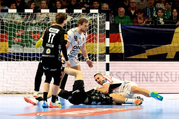 DEU, Machineseeker EHF Champions League, Fuechse Berlin vs One VeszprŽm HC, 06 05 2026, Max Schmeling Halle, Berlin, DEU, Machineseeker EHF Champions League, Fuechse Berlin vs One VeszprŽm HC, in the picture Nils Lichtlein Fuechse Berlin 17 , Mathias Gidsel Fuechse Berlin 19 , Dragan Pechmalbec Veszprem 46 , Patrik Ligetvari Veszprem 23 nordphotoxGmbHx xEngler nph00076