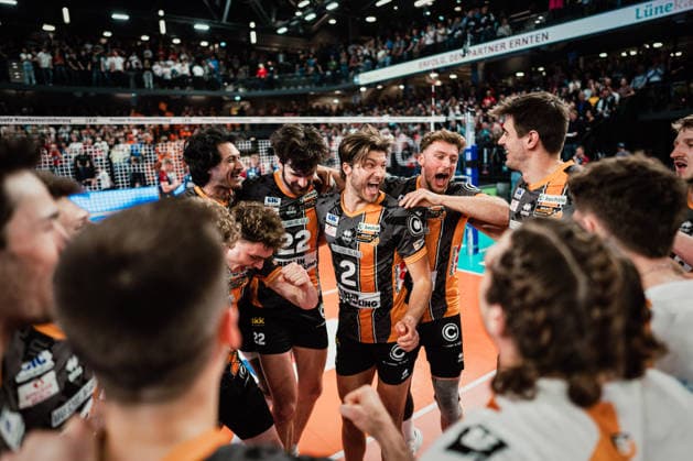 VBL SVG Lüneburg vs Berlin Recycling Volleys, 06 05 2026 BR Volleys are German champions Volleyball Bundesliga, Playoffs, Final, Game 3 SVG Lüneburg vs Berlin Recycling Volleys on 06 05 2026 in the LKH Arena, Lüneburg Copyright: xBEAUTIFULxSPORTS Tonhäuserx