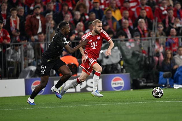FC Bayern Munich v PSG - UEFA Champions League MUNICH, GERMANY - MAY6 Pacho of Paris Saint-Germain in action against Laimer of FC Bayern Munich during the UEFA Champions League Semi-Final Second Leg match between FC Bayern Munich and Paris Saint-Germain at Football Arena Munich in Munich, Germany, on May 6, 2026. Halil Sagirkaya Anadolu Munich Germany. Editorial use only. Please get in touch for any other usage.  Copyright: x2026xAnadoluxHalilxSagirkayax