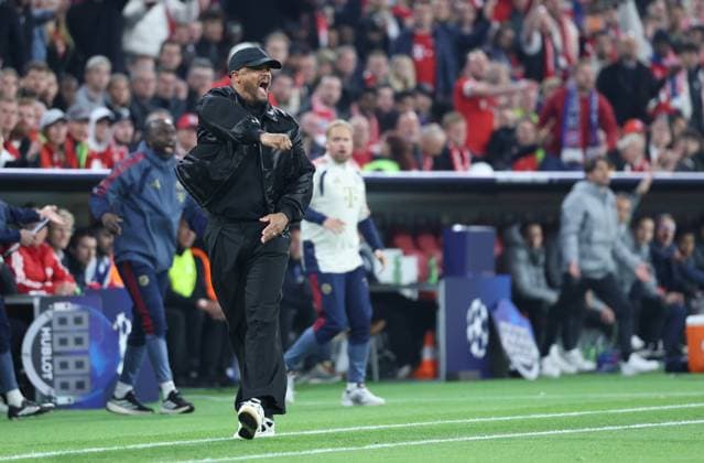 GER, CL semi-final FC Bayern Muenchen GER vs Paris Saint Germain FRA 06 05 2026, Allianz Arena, Munich, GER, CL semi-final FC Bayern Muenchen GER vs Paris Saint Germain FRA , in the picture picture shows Coaching zone Sideline Coaching area Technical zone Gestures Facial expressions Emotions Coach Vincent Kompany FC Bayern Muenchen nordphotoxGmbHx xSchneider nph00003