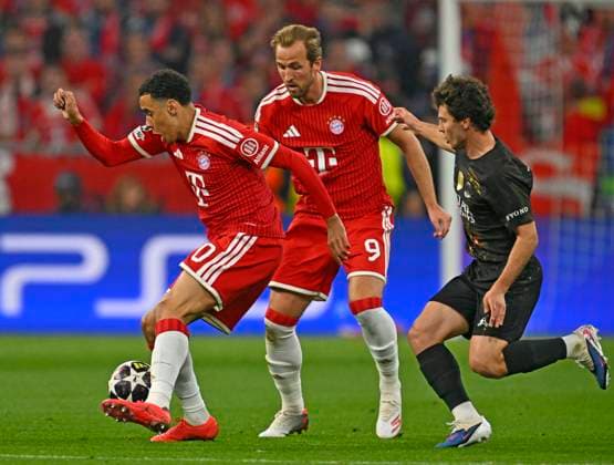06 05 2026, Football UEFA Championsleague 2025 2026 semi-final second leg, FC Bayern Munich Paris St Germain, at Allianz Arena Munich, f l Jamal Musiala Bayern Munich , Harry Kane FC Bayern Munich and Joao Neves FC Paris Saint Germain DFL and DFB regulations prohibit any use of photographs as image sequences and or quasi video