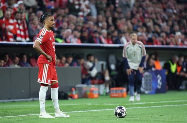 GER, CL semi-final FC Bayern Muenchen GER vs Paris Saint Germain FRA 06 05 2026, Allianz Arena, Munich, GER, CL semi-final FC Bayern Muenchen GER vs Paris Saint Germain FRA , picture shows Michael Olise FC Bayern Muenchen 17 waiting for the right moment nordphotoxGmbHx xSchneider nph00003