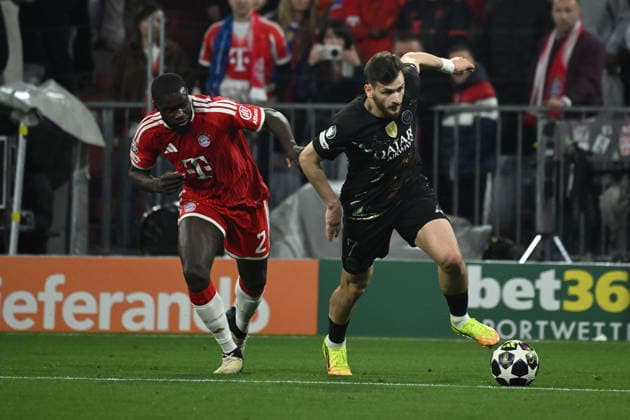 06 05 2026, xemx, Football UEFA Champions League 1 2 Final, FC Bayern Muenchen Paris St Germain v l Dayot Upamecano FC Bayern Muenchen Khvicha Kvaratskhelia Paris St Germain Zweikampf, Aktion, action, battle for the ball DFL DFB REGULATIONS PROHIBIT ANY USE OF PHOTOGRAPHS as IMAGE SEQUENCES and or QUASI VIDEO Muenchen