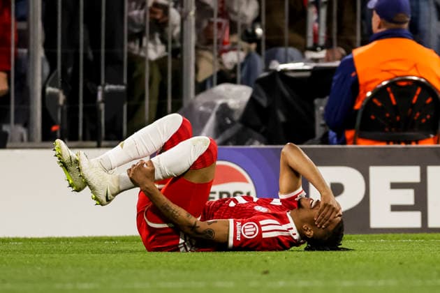MUNICH, GERMANY - MAY 6: Michael Olise (FC Bayern Muenchen, 17) in pain on the ground during the UEFA Champions League Semi-Final between FC Bayern Muenchen vs Paris Saint-Germain at Allianz Arena at Semi-Finals 2nd leg of the UEFA Champions League on May 6, 2026 in Munich, Germany. Bavaria Germany Copyright: xSteffiexWunderlx