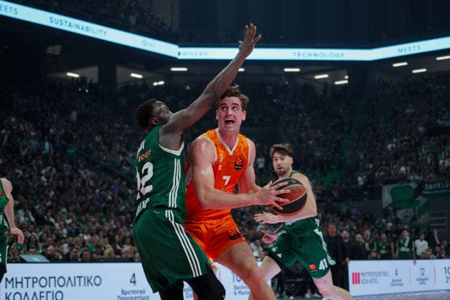 May 6, 2026, Athens, Athens, Greece: KEY in action during the EuroLeague Playoffs Game 3 between Panathinaikos and Valencia at Telekom Center Athens in Athens, Greece on May 6, 2026. EuroLeague Playoffs: Panathinaikos Vs Valencia  - ZUMAa226 20260506_zip_a226_006 Copyright: xGiorgosxArapekosx