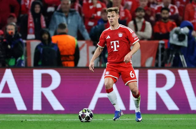 GER, CL semi-final FC Bayern Muenchen GER vs Paris Saint Germain FRA 06 05 2026, Allianz Arena, Munich, GER, CL semi-final FC Bayern Muenchen GER vs Paris Saint Germain FRA , in the picture picture shows single action action whole figure single freehand Joshua Kimmich FC Bayern Muenchen 06 nordphotoxGmbHx xSchneider nph00003