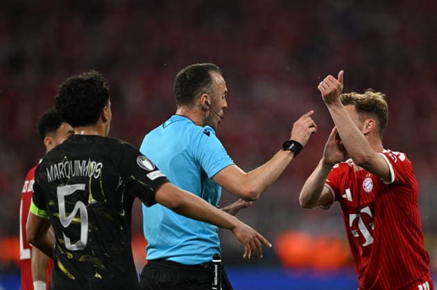 FC Bayern Munich v PSG - UEFA Champions League MUNICH, GERMANY - MAY 6: Joshua Kimmich of FC Bayern Munich reacts towards Referee Joao Pinheiro as he appeals for a penalty during the UEFA Champions League Semi-Final Second Leg match between FC Bayern Munich and Paris Saint-Germain at Football Arena Munich in Munich, Germany, on May 6, 2026. Halil Sagirkaya Anadolu Munich Germany. Editorial use only. Please get in touch for any other usage.  Copyright: x2026xAnadoluxHalilxSagirkayax