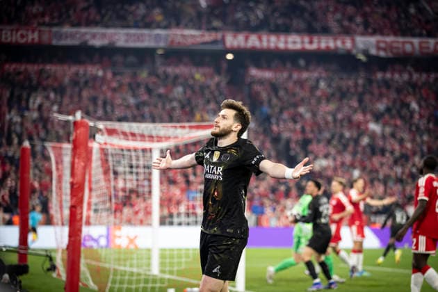 FOOTBALL : FC Bayern Munich vs Paris Saint Germain - 1 2 finale Retour - Ligue des Champions 2026 - 06 05 2026 Khvicha Kvaratskhelia 7 (Paris Saint-Germain) Joie des joueurs de l equipe de Paris Saint Germain (PSG) apres le but de Ousmane DembÃ lÃ  Copyright: xElyxandroxCEGARRAx
