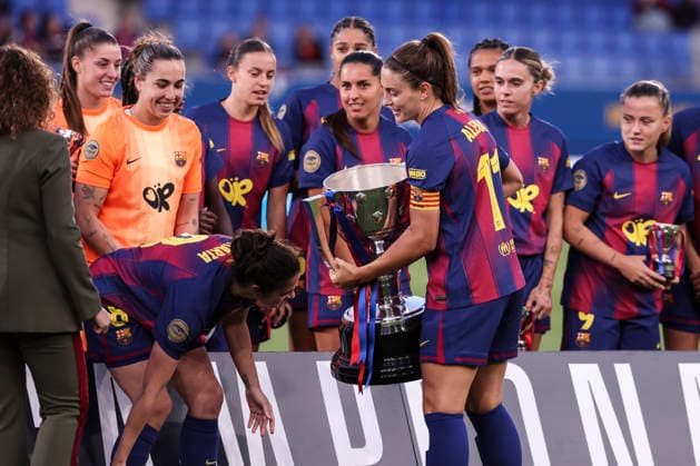 May 6, 2026, Sant Joan Despi, Barcelona, Spain: Alexia Putellas Segura of FC Barcelona, Barca celebrates with the championship winners trophy with teammates after the match between FC Barcelona and Levante UD, played at the Johan Cruyff Stadium on 6 May 2026 in Sant Joan DespoÂ­, Barcelona. FC Barcelona V Levante UD - Liga F  - ZUMAa181 20260506_zaa_a181_084 Copyright: xJavierxBorregox
