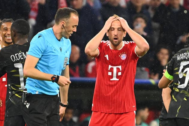 Harry KANE Bayern Muenchen , Disappointment,frustration,disappointed,frustrated,dejected, Li Referee Joao PINHEIRO Football Champions League,Season 2025 26, Semifinal FC Bayern Muenchen Paris Saint Germain PSG on 06 05 2026 A L L I A N Z A R E N A