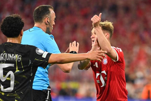 Joshua KIMMICH Bayern Muenchen complain about handball to referee Joao PINHEIRO Football Champions League,2025 26 season, semi-final FC Bayern Muenchen Paris Saint Germain PSG on 06 05 2026 A L L I A N Z A R E N A