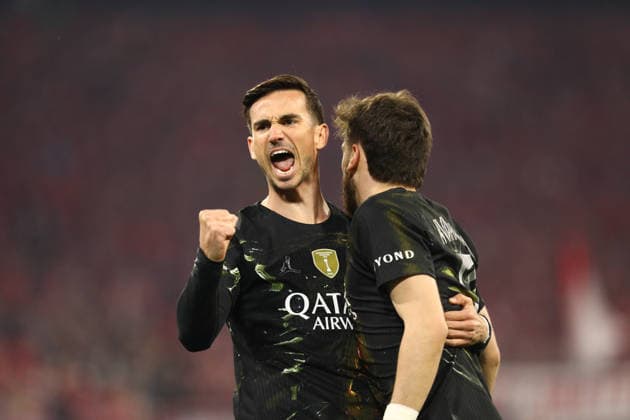 May 6, 2026, Munich, Bavaria, Germany: FABIAN RUIZ and KHVICHA KVARATSKHELIA of PSG celebrate their teammate Ousmane Dembele scoring their side s first goal in the UEFA Champions League 2025 26 Semi-final Leg 2 game between Bayern Munich and Paris Saint-Germain at the Allianz Arena in Munich, Germany. Munich Germany - ZUMAc179 20260506_zep_c179_008 Copyright: xMickaelxChavetx