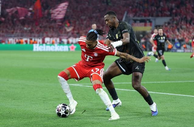 GER, CL Semi-Final FC Bayern Muenchen GER vs Paris Saint Germain FRA 06 05 2026, Allianz Arena, Munich, GER, CL Semi-Final FC Bayern Muenchen GER vs Paris Saint Germain FRA , picture shows Michael Olise FC Bayern Muenchen 17 in duel against Willian Pacho FC Paris Saint 51 nordphotoxGmbHx xSchneider nph00003