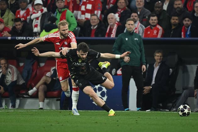 06 05 2026, xemx, Football UEFA Champions League 1 2 Final, FC Bayern Muenchen Paris St Germain v l Konrad Laimer FC Bayern Muenchen Khvicha Kvaratskhelia Paris St Germain Zweikampf, Aktion, action, battle for the ball DFL DFB REGULATIONS PROHIBIT ANY USE OF PHOTOGRAPHS as IMAGE SEQUENCES and or QUASI VIDEO Muenchen