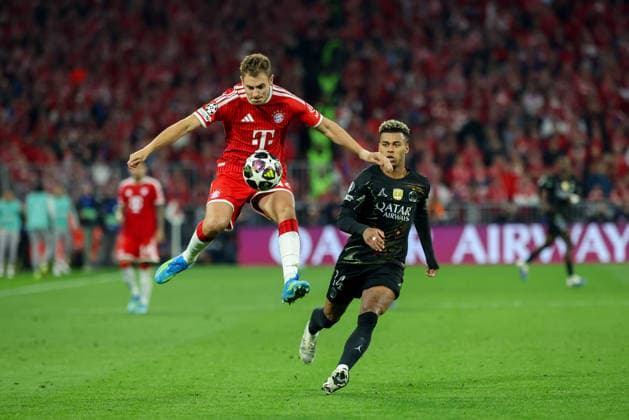 Josip Stanisic FC Bayern Muenchen, 44 receives ball in the box, with Desire Doue Paris St Germain, 14 , GER, FC Bayern Muenchen vs Paris St Germain, Football, UEFA Champions League, Semi-final, second leg, 2025 2026 season, 06 05 2026, GER, FC Bayern Muenchen vs Paris St Germain, Football, UEFA Champions League, Semi-final, second leg, 2025 2026 season, 06 05 2026 Muenchen Copyright: xEibner-Pressefoto JennixMaulx EP_JML