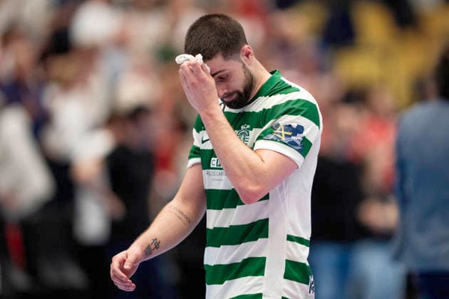 CL Men s Handball Aalborg Handball Sporting Clube de Portugal Sporting Clube de Portugal s Martim Costa reacts after the defeat in the EHF Champions League quarter final second leg between Aalborg Handball and Sporting Clube de Portugal at Sparekassen Danmark Arena Photo Bo Amstrup Ritzau Scanpix , Aalborg Denmark Mors  Copyright: BoxAmrstrupx xRitzauxScanpix BoxAmstrupx spdk20260506-224301-L