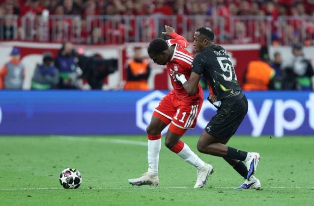 GER, CL Semifinal FC Bayern Muenchen GER vs Paris Saint Germain FRA 06 05 2026, Allianz Arena, Munich, GER, CL Semifinal FC Bayern Muenchen GER vs Paris Saint Germain FRA , picture shows Nicolas Jackson FC Bayern Muenchen 11 in duel against Willian Pacho FC Paris Saint 51 nordphotoxGmbHx xSchneider nph00003