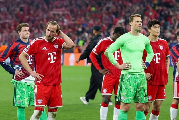 disappointment at Harry Kane 9 FC Bayern Muenchen , Manuel Neuer 1 FC Bayern Muenchen about the defeat, FC Bayern Muenchen vs Paris Saint Germain, Football, UEFA, Champions League, semi-final, second leg, 06 05 2026 Muenchen Bayern Germany Copyright: xkolbert-press ChristianxKolbertx