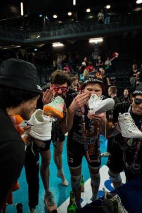Volleyball I Men I Season 2025 2026 I Bundesliga I Final I SVG Lüneburg Berlin Recycling Volleys I 06 05 2026 Jake Hanes 22, Berlin Recycling Volleys , Ruben Schott 13, Berlin Recycling Volleys , Kyle Dagostino 24, Berlin Recycling Volleys with Schuhbier Shoey Copyright: xLobeca Björn-OlexKehmx