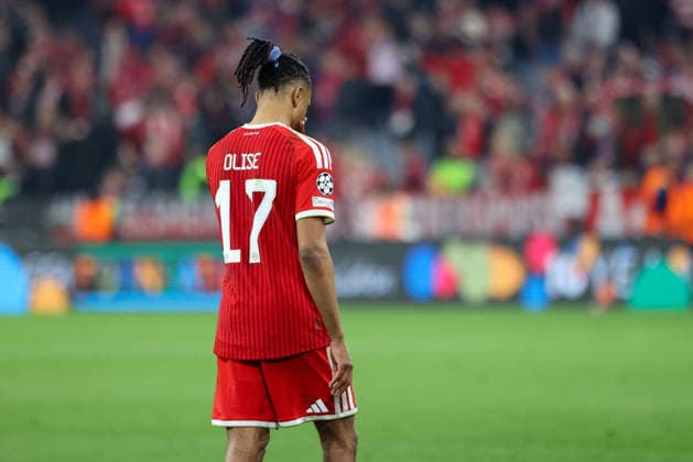 Michael Olise FC Bayern Muenchen, 17 disappointed after the match, emotions, GER, FC Bayern Muenchen vs Paris St Germain, football, UEFA Champions League, semi-final, second leg, 2025 2026 season, 06 05 2026, GER, FC Bayern Muenchen vs Paris St Germain, football, UEFA Champions League, semi-final, second leg, 2025 2026 season, 06 05 2026 Muenchen Copyright: xEibner-Pressefoto JennixMaulx EP_JML