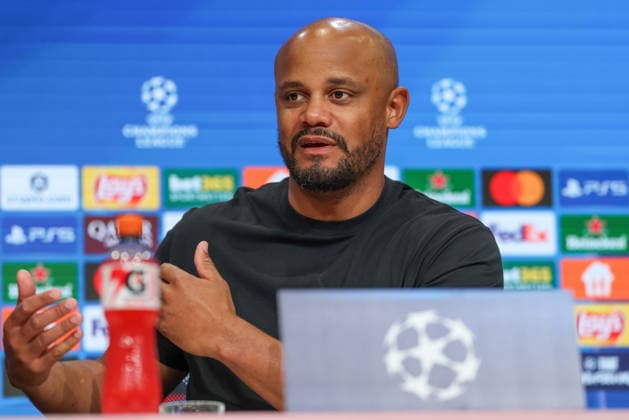 Football, CL, FC Bayern Munich - Paris St. Germain, Press conference of the coaches after the match