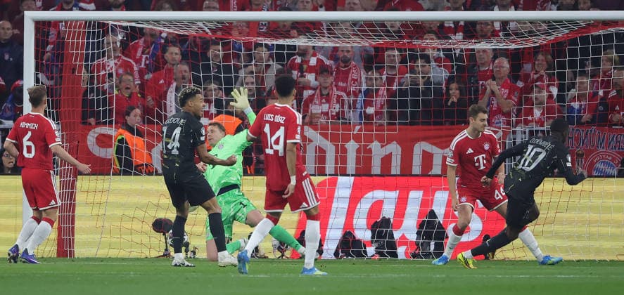 06 05 2026, FC Bayern vs Paris Saint Germain, Allianz Arena Muenchen, Football, Sport, in picture 0 1 beaten by Ousmane Dembele Paris St Germain , Josip Stanisic FC Bayern Muenchen , Manuel Neuer FC Bayern Muenchen and Joshua Kimmich FC Bayern Muenchen