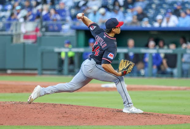 MAY 6, 2026: Cleveland Guardians starting pitcher Joey Cantillo (54) delivers a pitch against the Kansas City Royals at Kauffman Stadium in Kansas City, MO. CSM MLB, Baseball Herren, USA 2026: Guardians Vs Royals May 6th  - ZUMAc04_ 20260506_zma_c04_114 Copyright: xRomanxPunox