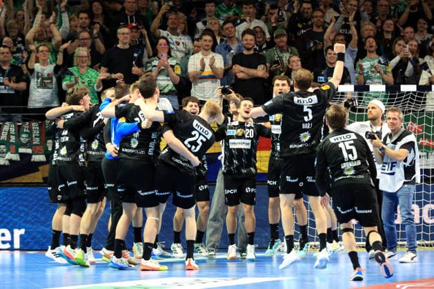 DEU, Machineseeker EHF Champions League, Fuechse Berlin vs One VeszprŽm HC, 06 05 2026, Max Schmeling Halle, Berlin, DEU, Machineseeker EHF Champions League, Fuechse Berlin vs One VeszprŽm HC, in the picture Fuechse players, spectators, visitors, fans nordphotoxGmbHx xEngler nph00076