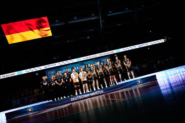 06 05 2026, LKH Arena, Lüneburg Lueneburg Volleyball, Bundesliga Männer Maenner, Play offs, Final, SVG Lüneburg Lueneburg vs Berlin Recycling Volleys Award ceremony German Champion 2026 Berlin Recycling Volleys